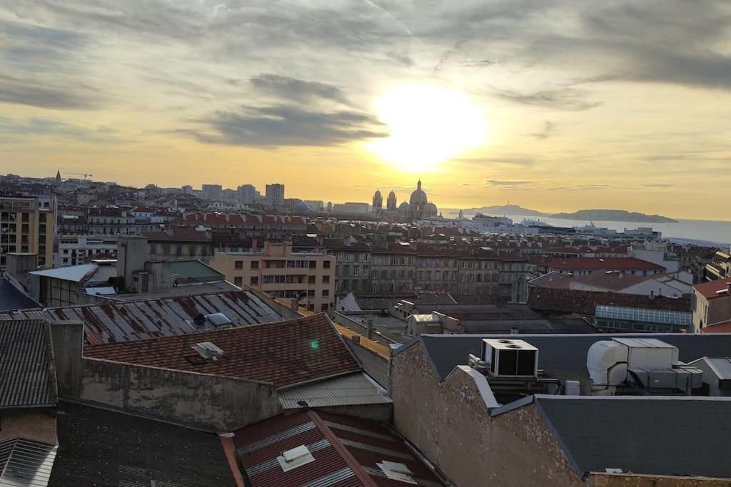 Vue Mer Et Et Notre Dame Centre Ville Avec Balcon Et Parking Marseille Luaran gambar